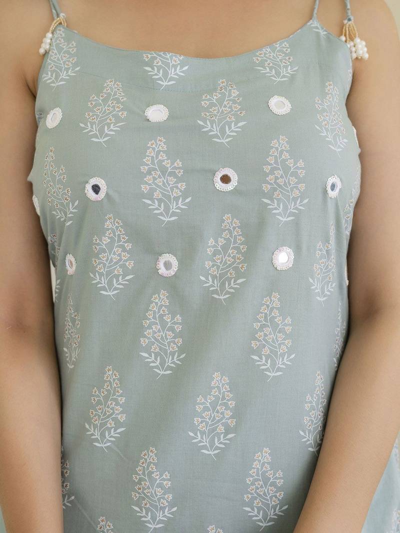 Grey Women Floral Printed Cotton Kurta with Trousers & Dupatta