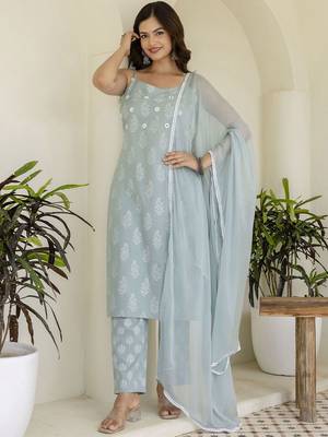 Grey Women Floral Printed Cotton Kurta with Trousers & Dupatta 4