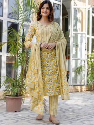 Yellow Women Floral Printed Cotton Kurta with Trousers & Dupatta 6