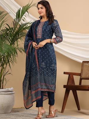 Blue Bandhani Printed Sequinned Kurta with Trousers & Dupatta Set 4