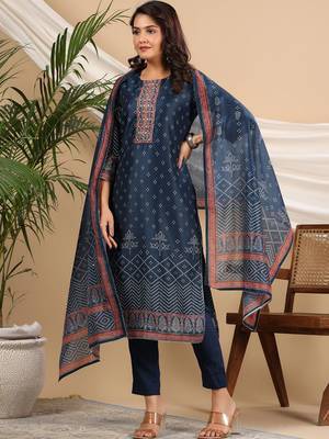 Blue Bandhani Printed Sequinned Kurta with Trousers & Dupatta Set 6
