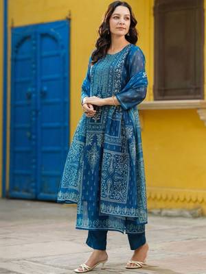 Blue Women Ethnic Motifs Printed Kurta with Trousers & Dupatta Cotton Set 3
