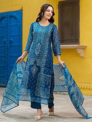 Blue Women Ethnic Motifs Printed Kurta with Trousers & Dupatta Cotton Set 5