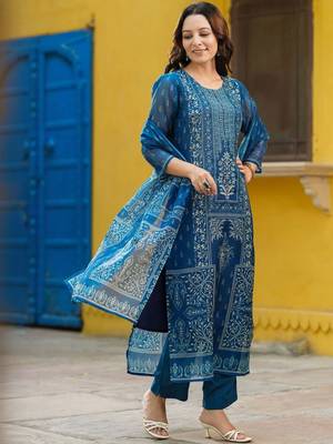 Blue Women Ethnic Motifs Printed Kurta with Trousers & Dupatta Cotton Set 7