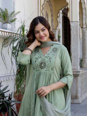 Green Floral Yoke Design V-Neck Empire Aari Work Cotton Kurta with Pyjamas & Dupatta 1