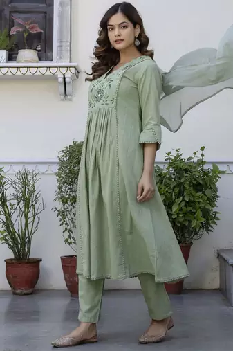 Green Floral Yoke Design V-Neck Empire Aari Work Cotton Kurta with Pyjamas & Dupatta