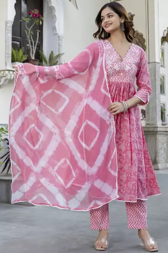 Pink Women Floral Embroidered Thread Work Anarkali Cotton Kurta Trousers & With Dupatta
