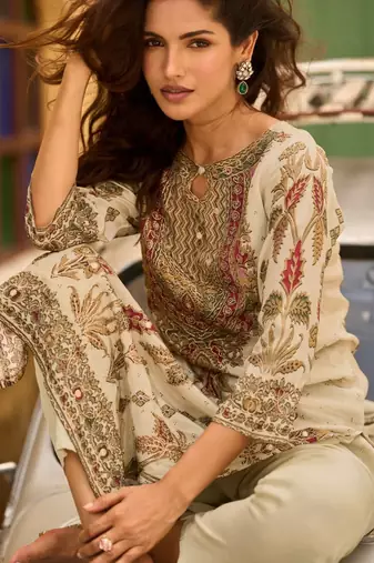 Off White Ethnic Motifs Printed Round Neck Silk Blend Straight Kurta With Trousers & Dupatta