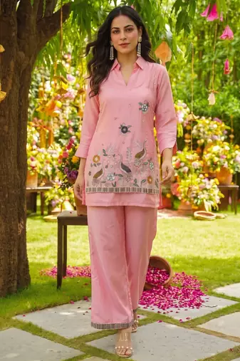 Women's pink viscose embroidered kurti set with pant