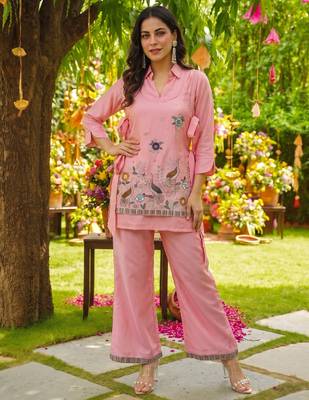 Women's pink viscose embroidered kurti set with pant 4