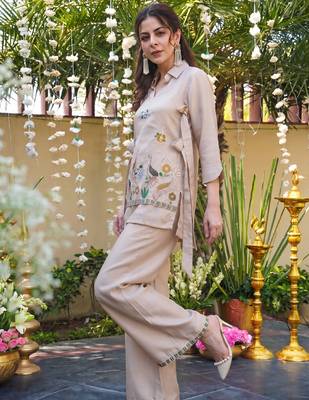 Women's cream viscose embroidered kurti set with pant 5
