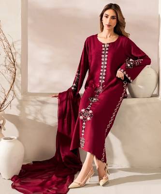 Women's maroon silk blend embroidered straight kurta set with pant and dupatta 5