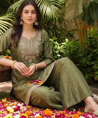 Women's olive silk blend embroidered straight kurta set with palazzo and dupatta 5