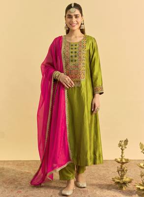 Women's olive silk blend embroidered straight kurta set with pant and dupatta 1
