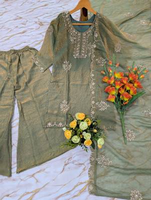 Women's light green silk blend embroidered kurta set with palazzo and dupatta 2