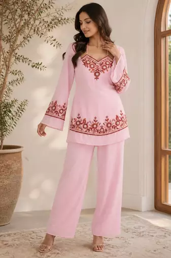 Women's pink georgette embroidered kurti set with pant