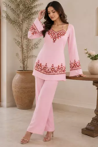 Women's pink georgette embroidered kurti set with pant