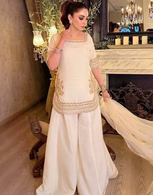 Women's off white chinon  embroidered kurti set with palazzo and dupatta 1