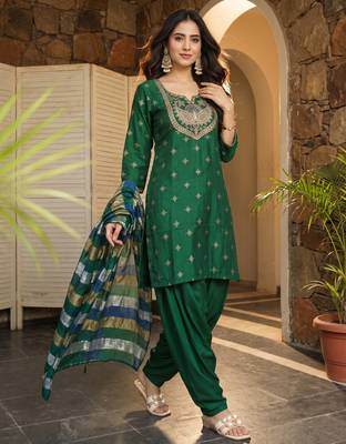 Women's green viscose embroidered straight kurta set with patiala pant and dupatta 4