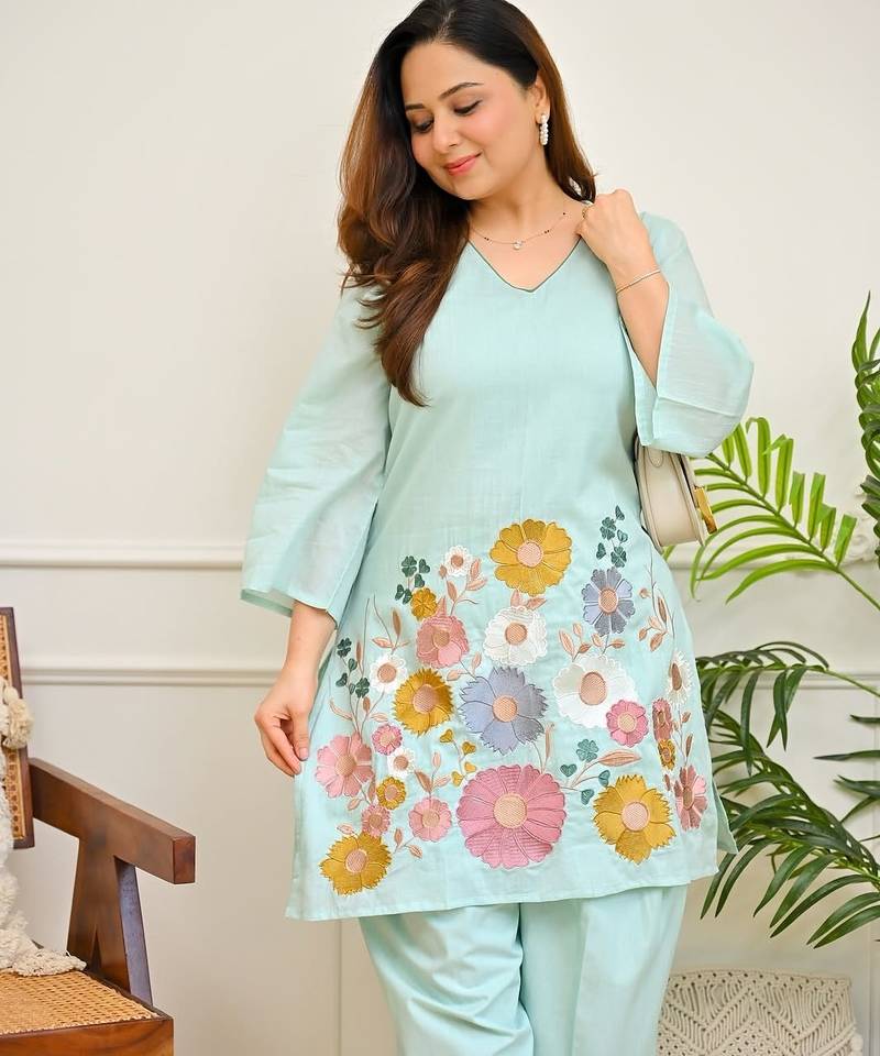 Floral embroidered pure cotton v neck co-ord set