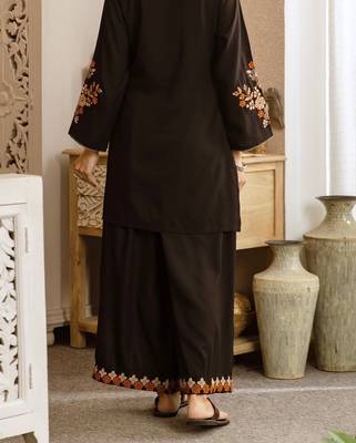 Floral embroidered pure cotton round neck co-ord set 2