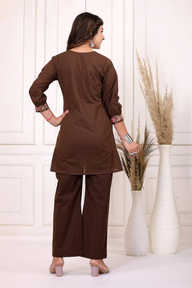 Floral embroidered pure cotton round neck co-ord set