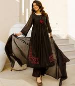Floral embroidered pure cotton round neck kurta trouser & dupatta set