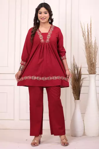 Floral embroidered pure cotton v neck co-ord set