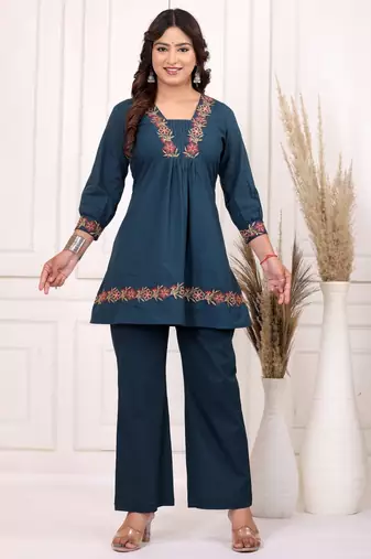Floral embroidered pure cotton v neck co-ord set