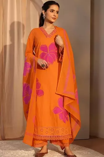 Floral printed pure cotton v neck kurta trouser & dupatta set