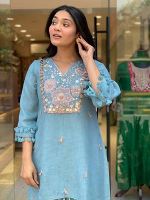 Floral embroidered pure cotton v neck co-ord set 3