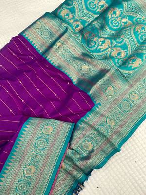 violet color rich contrast weaving pallu and border kanchi weaving buttis on border silk blend saree 3