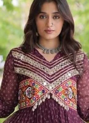 Maroon georgette readymade navratri anarkali with bandhani & kutchi patchework 3