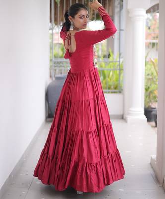 Maroon rayon readymade navratri anarkali with kutchi gamthi thread work 4
