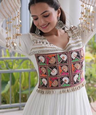 White rayon readymade navratri anarkali with kutchi gamthi thread work 2