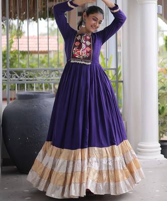 Violet rayon readymade navratri anarkali with kutchi gamthi thread work 5