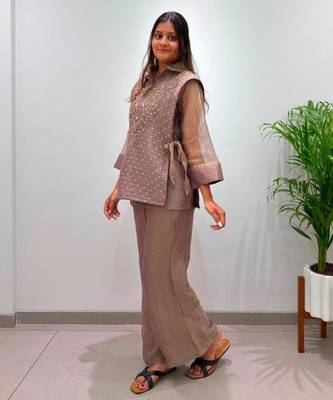 Mauve silk blend embroidered co-ord set 3