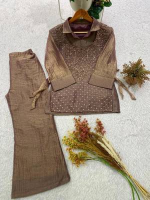 Mauve silk blend embroidered co-ord set 4