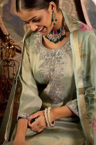 Ethnic Motifs Embroidered Zari Liva Kurta With Trousers & Dupatta