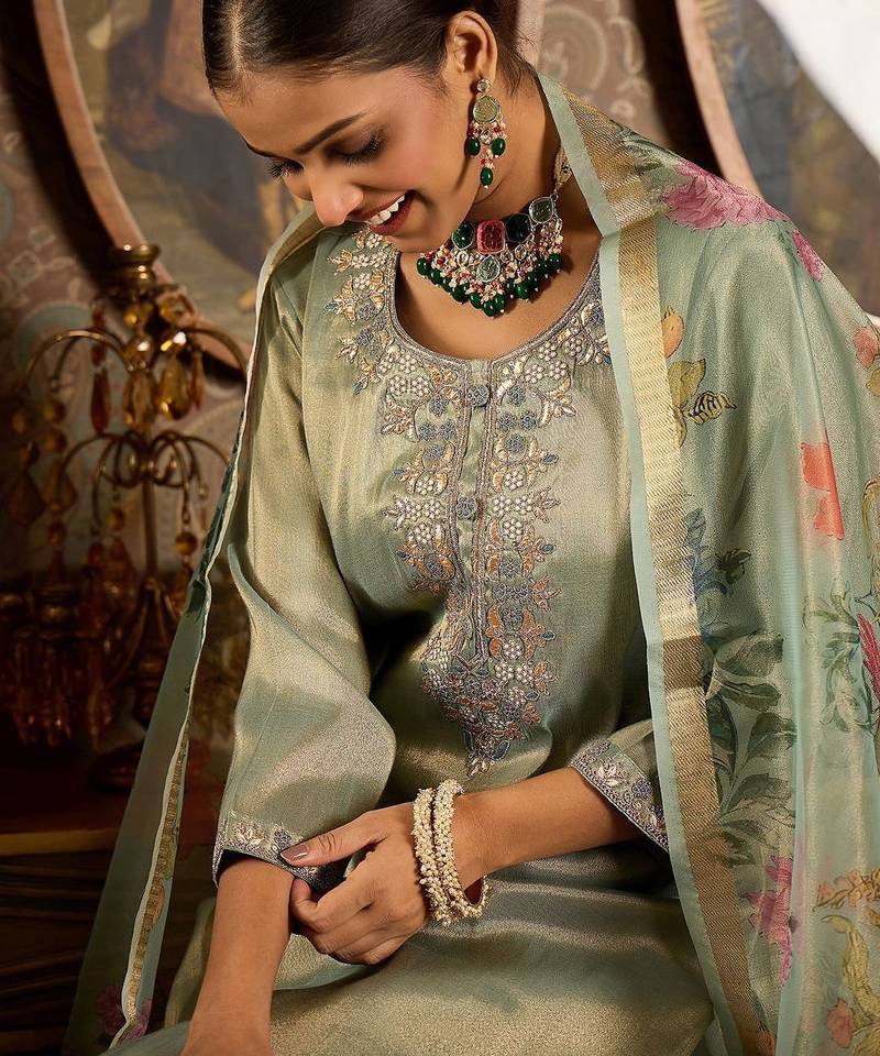 Ethnic Motifs Embroidered Zari Liva Kurta With Trousers & Dupatta
