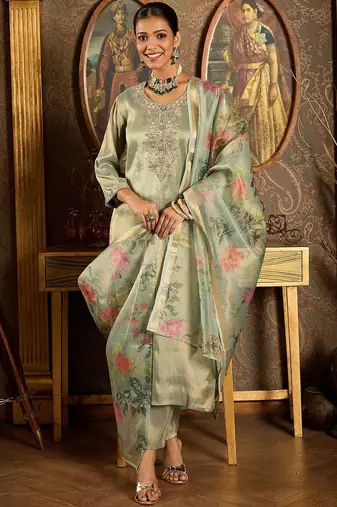 Ethnic Motifs Embroidered Zari Liva Kurta With Trousers & Dupatta