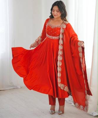 Red silk blend embroidered anarkali set 2