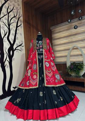 Black Color Real Mirror Work With Dori and Latkan attached Cotton Lahenga Choli Set 1