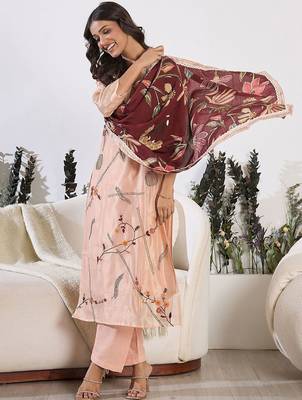 Floral Embroidered Thread Work Pure Cotton Kurta With Trousers & Dupatta 6