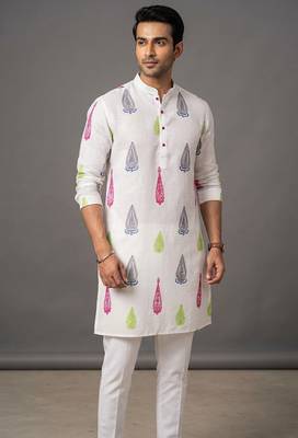 Men's off-white printed kurta set 1