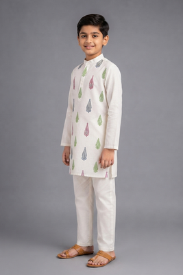 Boys' off-white printed kurta set 1