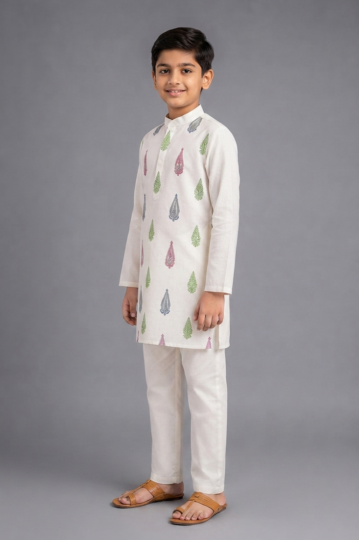 Boys' off-white printed kurta set