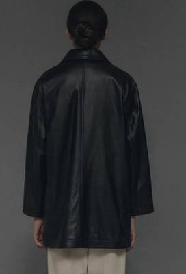 Women’s classic mid-length belted leather black trench-style coat 4