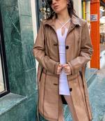 Women’s mid-length 70s-inspired leather duster coat in a burnished tan/light brown