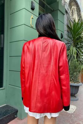 Women’s mid-length leather coat red black trench style 3